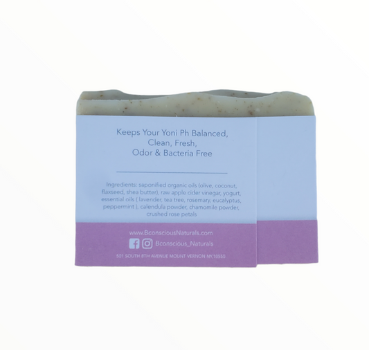 Bconscious Naturals™ Fresh Pumz Apple Cider Vinegar Cleansing Yoni Soap Bar
Natural, pH-Balancing Cleanse for a Healthy Yoni